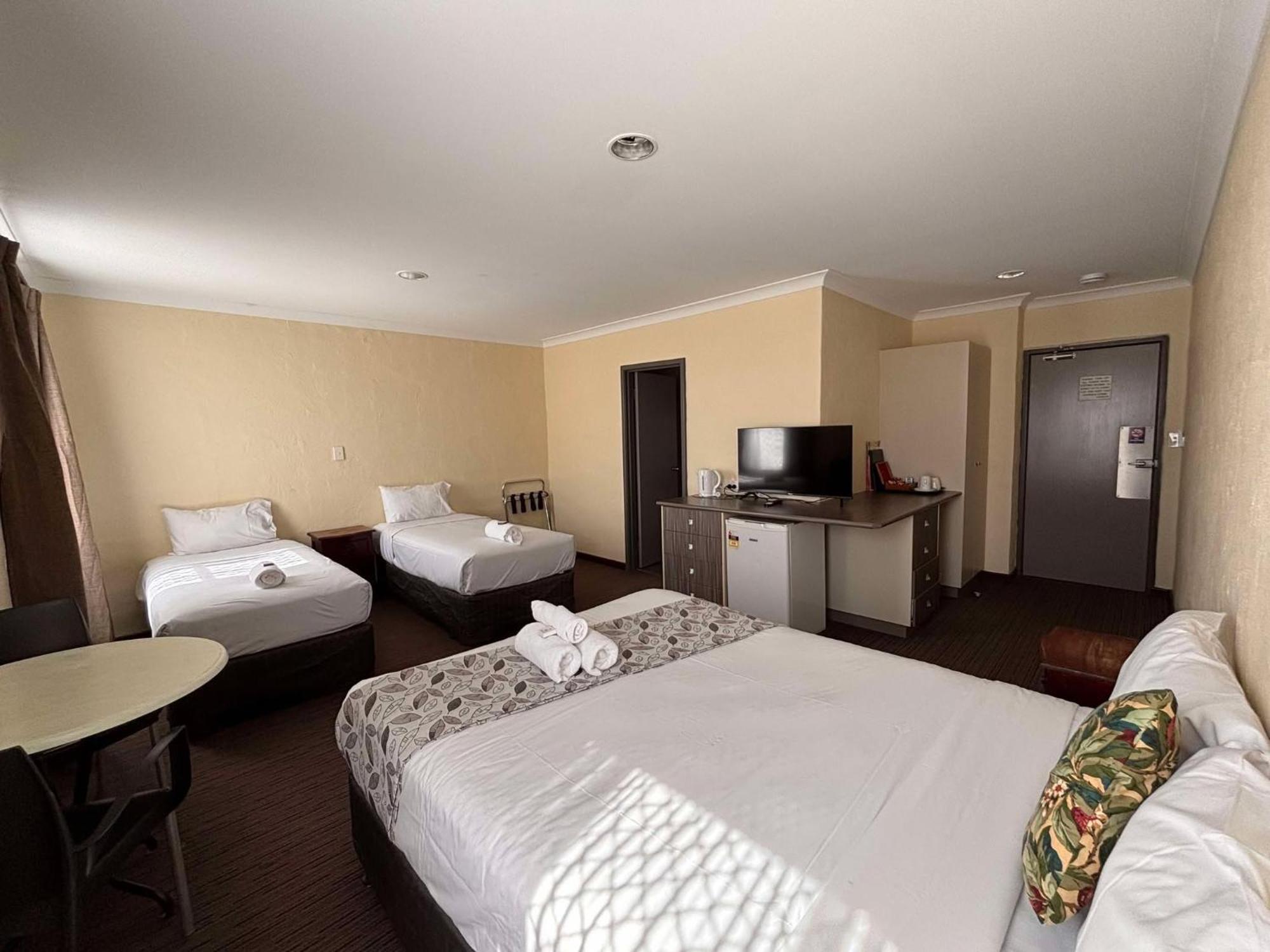 Prince Of Wales Hotel, Bunbury Buitenkant foto